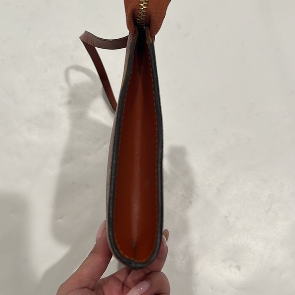 Louis Vuitton Epi Leather Clutch Pochette Bag in Rust Orange Brown - Picture 11 of 14